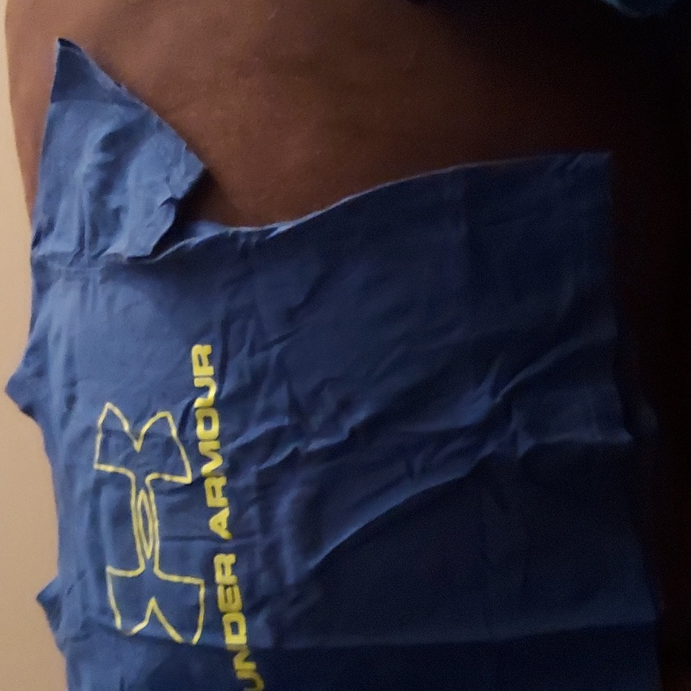 Under Armour t-shirt